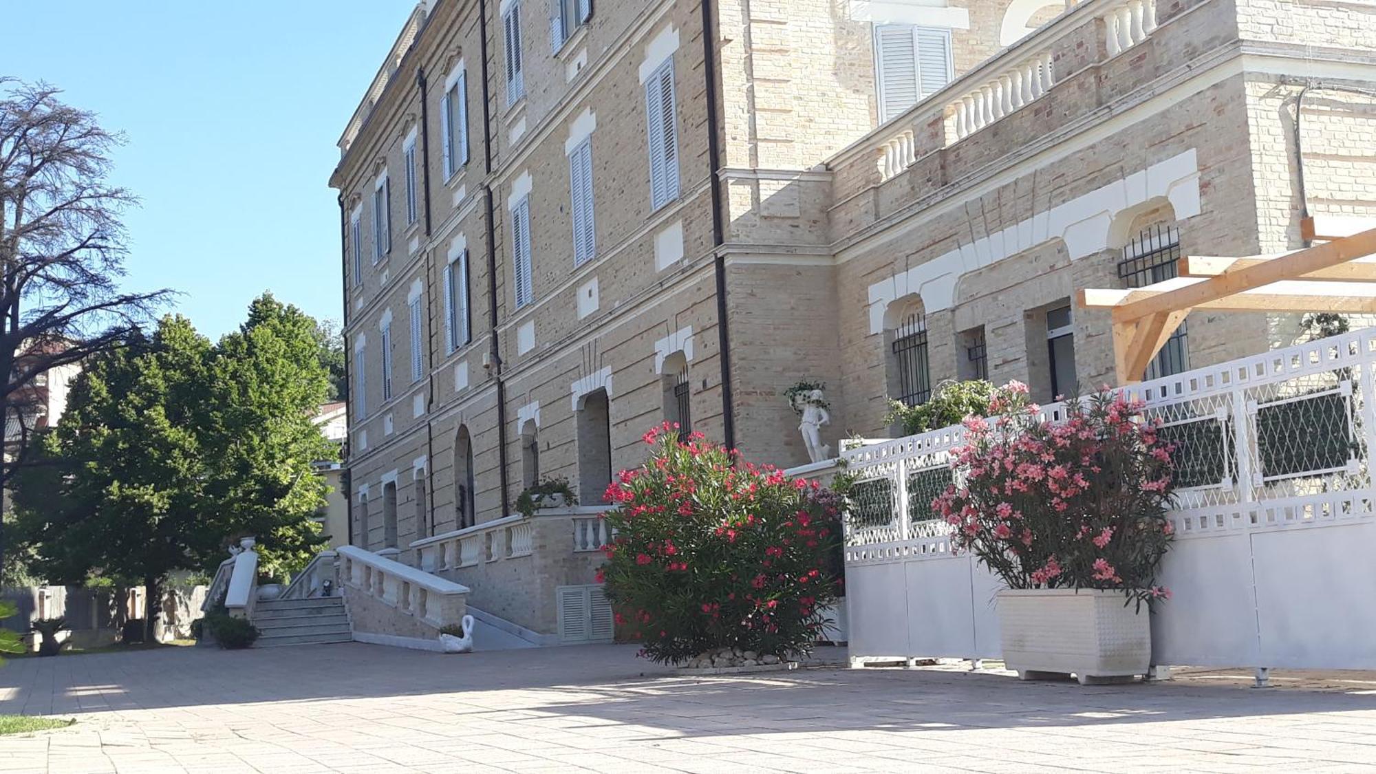 Villa Contessina Cossignano Exterior photo